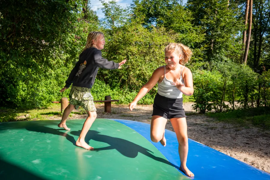 Camping De Haeghehorst speeltuin Eekhoorn springkussen